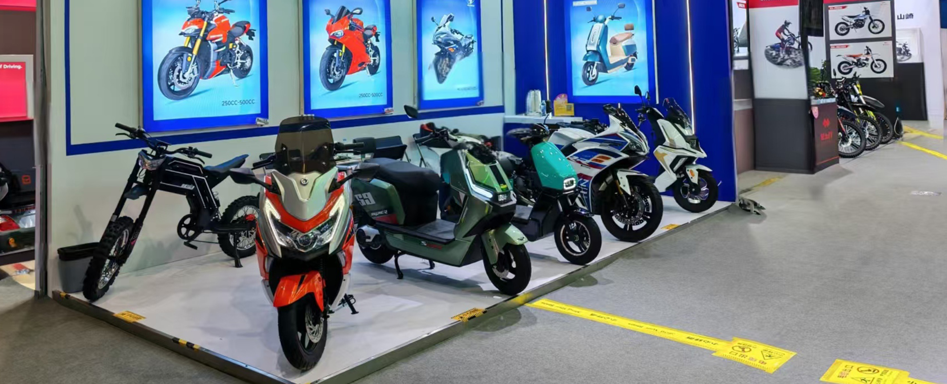 Electric three-wheeler and cargo tricycle for export - Wuxi Fine-Century